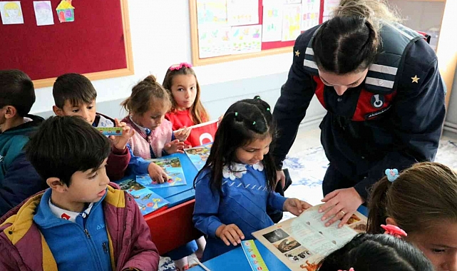 Jandarmadan öğrencilere trafik eğitimi