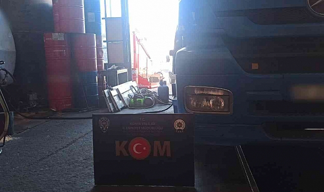 Konya'da 3 bin litre kaçak akaryakıt ele geçirildi