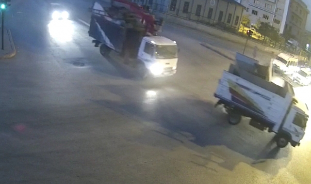 Konya'da 80 bin liralık hurdayı kamyonetlerle çalan hırsızlar yakalandı