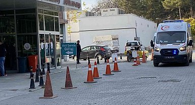 Köpeğe çarpan otomobil şarampole devrildi: 3 yaralı