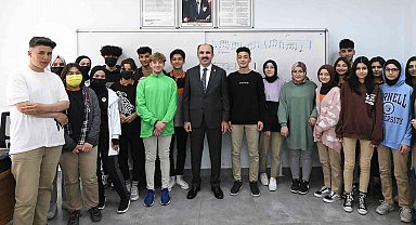 Lise son sınıf öğrencilerine bin 500 liralık desteğin ilk bölümü 15 Kasım'da ödenecek