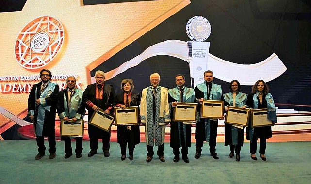 NEÜ Akademi ödülleri sahiplerini buldu