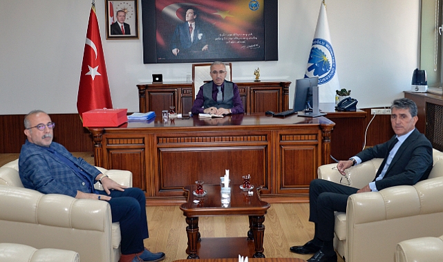 Saray Holding yöneticilerinden rektörümüze ziyaret