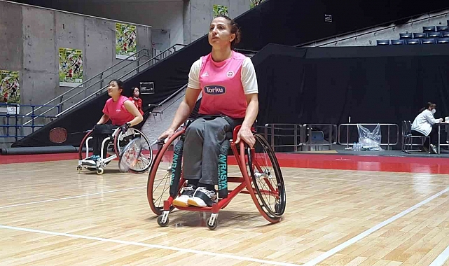 Torku Şekersporlu Emine Seçkin'den dünya şampiyonasında 2 gümüş madalya