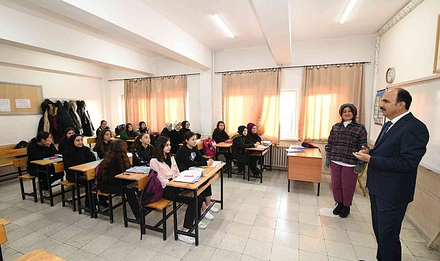 Başkan Altay: "Yarınlarımızı inşa edecek gençlerimize güveniyorum"
