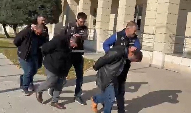 "Hızır ve Mehdi'yiz" diye kandırıp 180 bin lira dolandırdılar