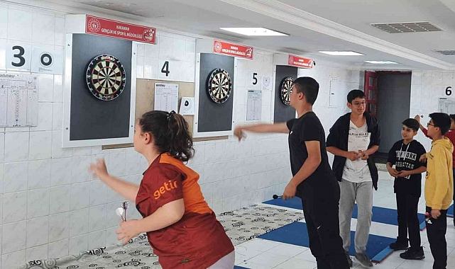 Karaman'da yıldızlar dart turnuvası sona erdi