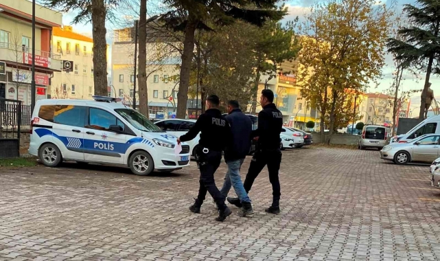 Konya'da evden televizyon çalan hırsız tutuklandı