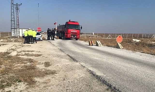 Konya'da Türk Yıldızları'na ait uçak düştü, pilot atlayarak kurtuldu