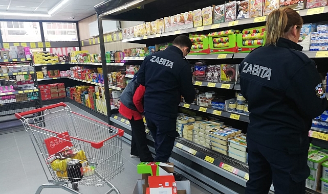 Kulu'da zincir marketler denetlendi