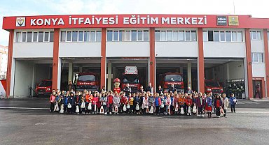 Minik öğrenciler Konya İtfaiyesi'nde yangın bilinci kazanıyor