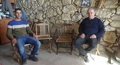 Ömürlük ahşap sandalyeler ilgi çekiyor