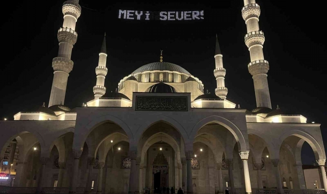 Ankara'da Regaip Kandili sevinci