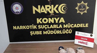 Konya'da kadınların kaldığı evdeki yastıktan eroin çıktı
