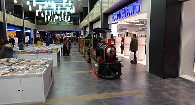 KUMSMALL'da çocuklar doyasıya eğlendi, büyükler alışveriş yaptı