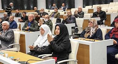 Meram'da mahalle sakinleri yeni tapularına kavuştu