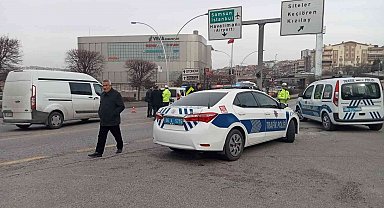 Otomobil çarpması sonucu hayatını kaybeden yayanın üzerinden pompalı silah ve bıçak çıktı