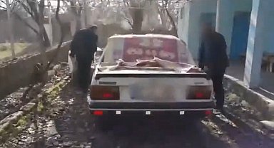 Pişkinliğin böylesi: Çaldıkları araca yakıt aldılar, parasını ödemeden kaçtılar