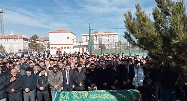 Rabia Şeyma Sarıtaş'ın son yolculuğuna uğurladığı anlar yürekleri dağladı