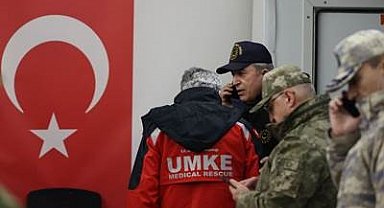 "17 uçakla İstanbul, İzmir ve Ankara'dan Gaziantep ve Adana'ya sürekli yardım uçuşları gerçekleştiriliyor"