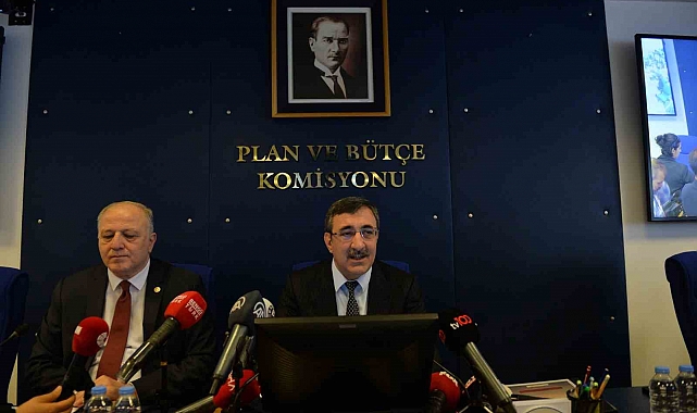 2.2 milyon vatandaşı ilgilendiren EYT teklifi görüşmeleri Plan ve Bütçe Komisyonu'nda başladı