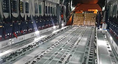 Adıyaman'a gece boyunca yardımlar ulaşmaya devam etti