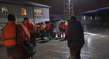 Ankara İtfaiyesi Kahramanmaraş'ta çalışmalarını sürdürüyor: 20 can kurtarıldı