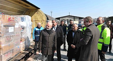 Başkan Büyükkılıç, Tren Garı'ndaki yardım çalışmaları hakkında inceleme yaptı