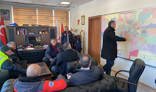 Başkan Büyükkılıç'tan Deprem Bölgesindeki İtfaiye Erlerine Ziyaret