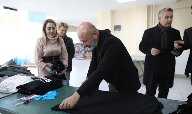 Başkan Çolakbayrakdar: "Birlik ve beraberlik içinde bu zor günleri aşacağız"