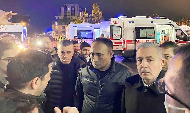 Başkan Yılmaz, hastanede yaralı yakınlarıyla görüştü