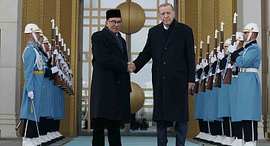 Cumhurbaşkanı Erdoğan, Malezya Başbakanı Enver İbrahim'i kabul etti