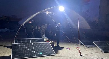 Deprem bölgesine şarj ve aydınlatma paneli