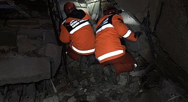 DİSAK sismik cihazlarla arama-kurtarma faaliyetlerini yürütüyor