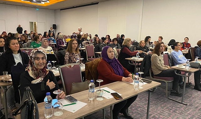 Dünya Kanser Günü'nde kadınlara erken tanının önemi anlatıldı