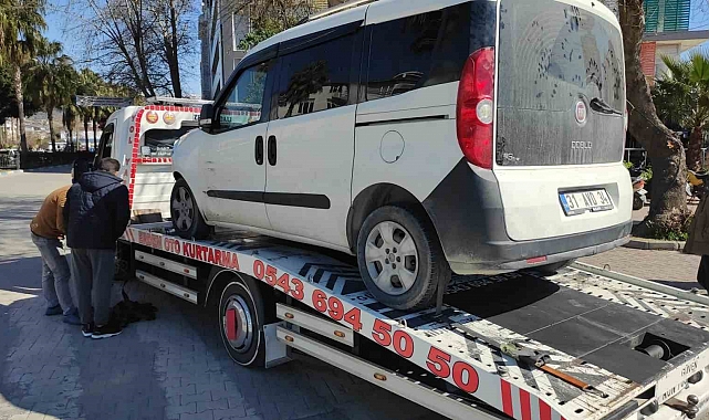 Hatay'dan Muğla'ya giden depremzede kaza yaptı