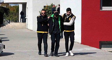 Kendini hırsızlıkla suçlayan arkadaşını öldürdü
