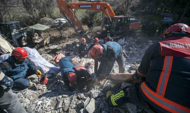 Mersin Büyükşehir itfaiyesi 57 kişiyi kurtardı