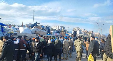 MSB: "Komando Tabur Komutanlığımız erzak dağıtımına devam ediyor"