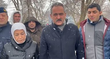 Tüm Türkiye'de eğitim öğretime 13 Şubat'a kadar ara verildi