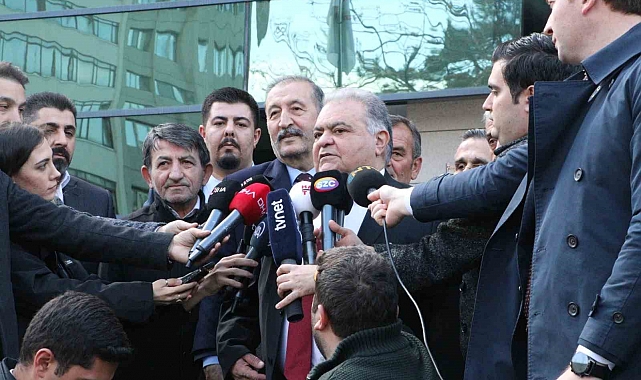 Ahmet Özal, cumhurbaşkanlığı adaylık başvurusunu yaptı