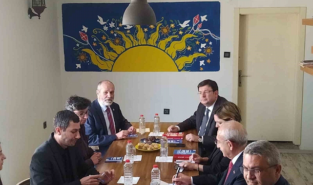 CHP Genel Başkanı Kılıçdaroğlu, Sol Parti Başkanlar Kurulu Üyesi İşleyen ile görüştü