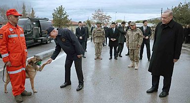 Cumhurbaşkanı Erdoğan: "Önümüzdeki günlerde inşallah bu gücümüzü karada, havada, denizde daha da artıracak çeşitli projelerle milletimizin huzuruna çıkacağız"