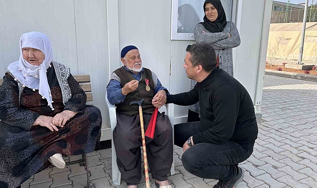 Depremzede Kıbrıs Gazisi'nden Kayseri'ye ve Başkan Büyükkılıç'a teşekkür