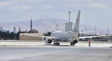 Hava Kuvvetlerine ait uçaklar Akdeniz'in uluslararası hava sahasında eğitim uçuşu yaptı