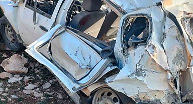 Karaman'da cip hurda oldu; 5 ölü, 1 yaralı