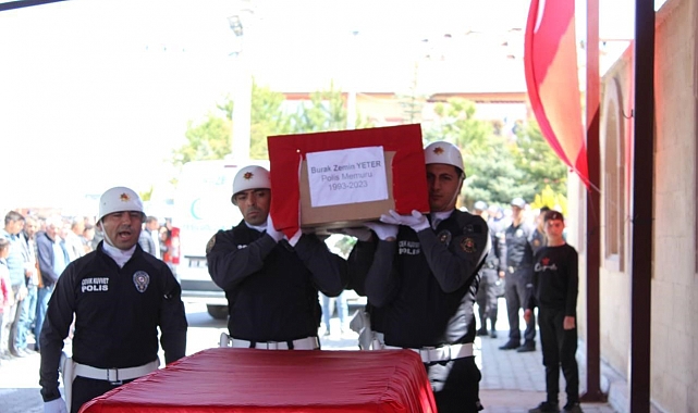 Kazada hayatını kaybeden polis memuru Burak Zemin Yeter toprağa verildi