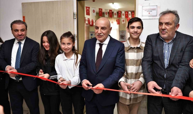 Yeşiltepe Ortaokuluna laboratuvar sınıfı açıldı
