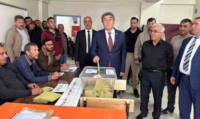 Ataş: "Sandıktan ne çıkarsa çıksın milli iradeye herkesin sonuna kadar saygı duyacağına inanıyorum"
