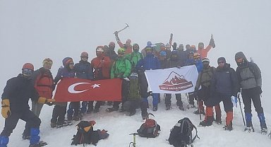 Dağcılar Erciyes Dağı'na tırmandı